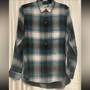 American Eagle AE womens flannel boyfriend fit L green